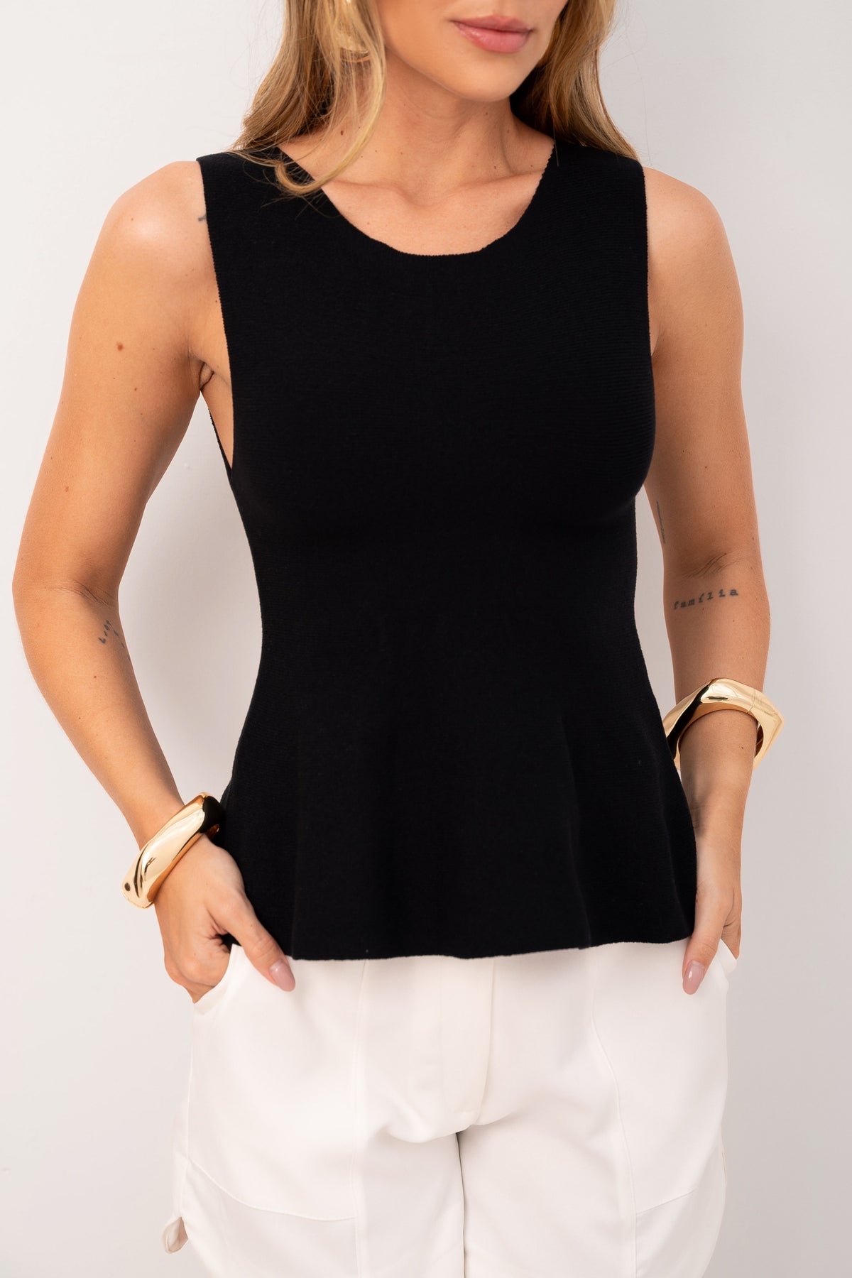 Blusa Peplum Cavado Tricot
