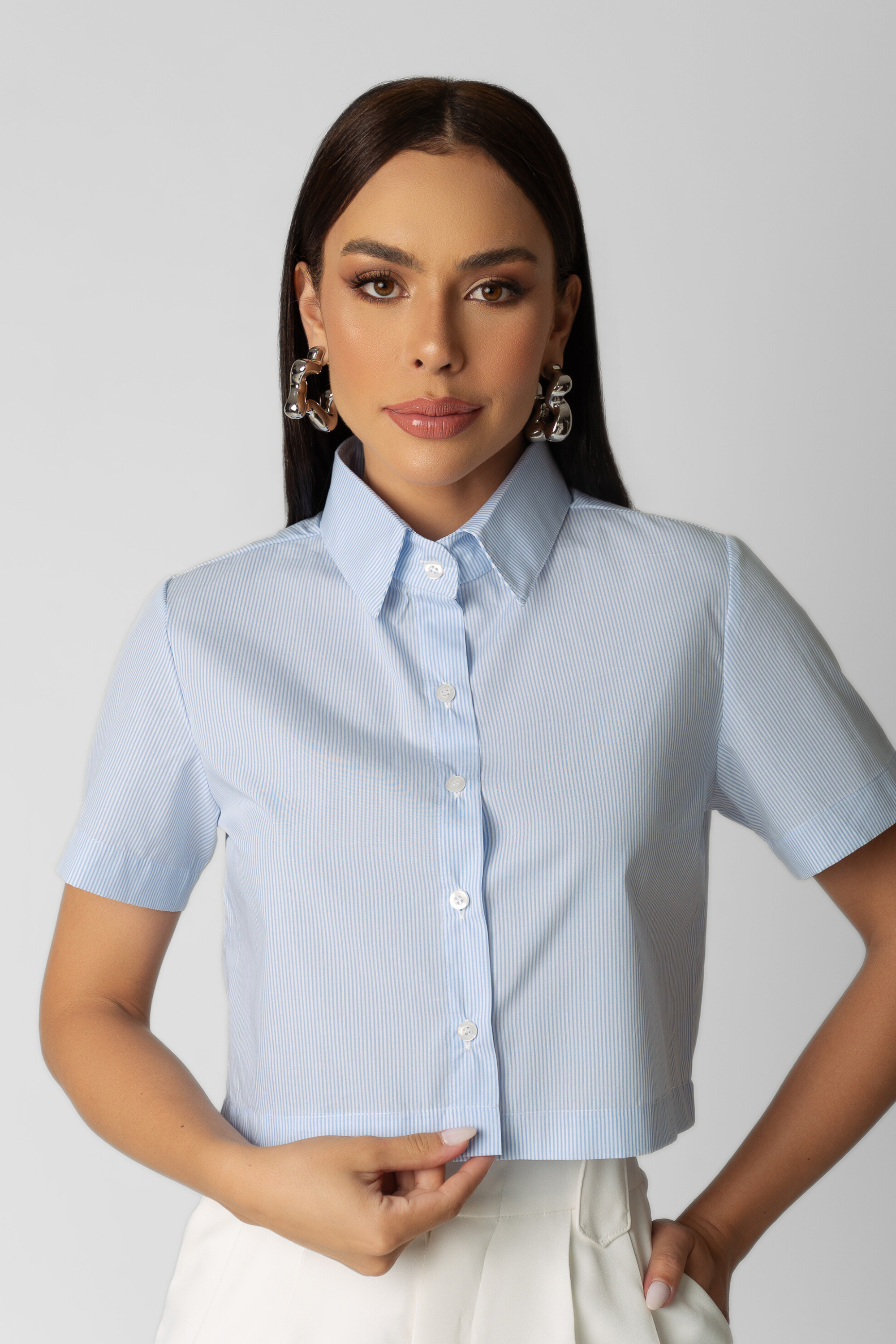 Camisa Cropped Listrada Tricoline