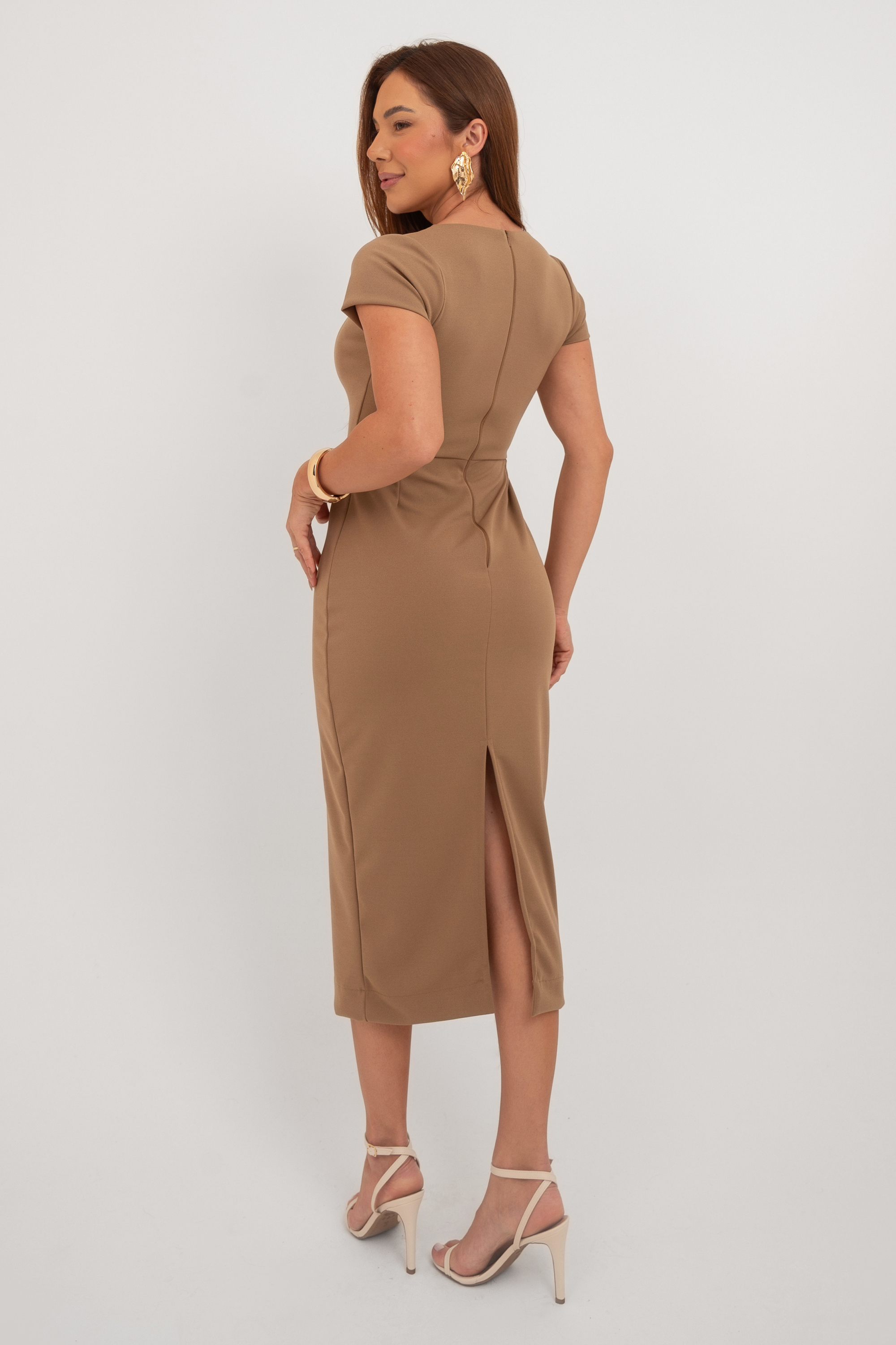 Vestido Midi Tubinho Decote Quadrado