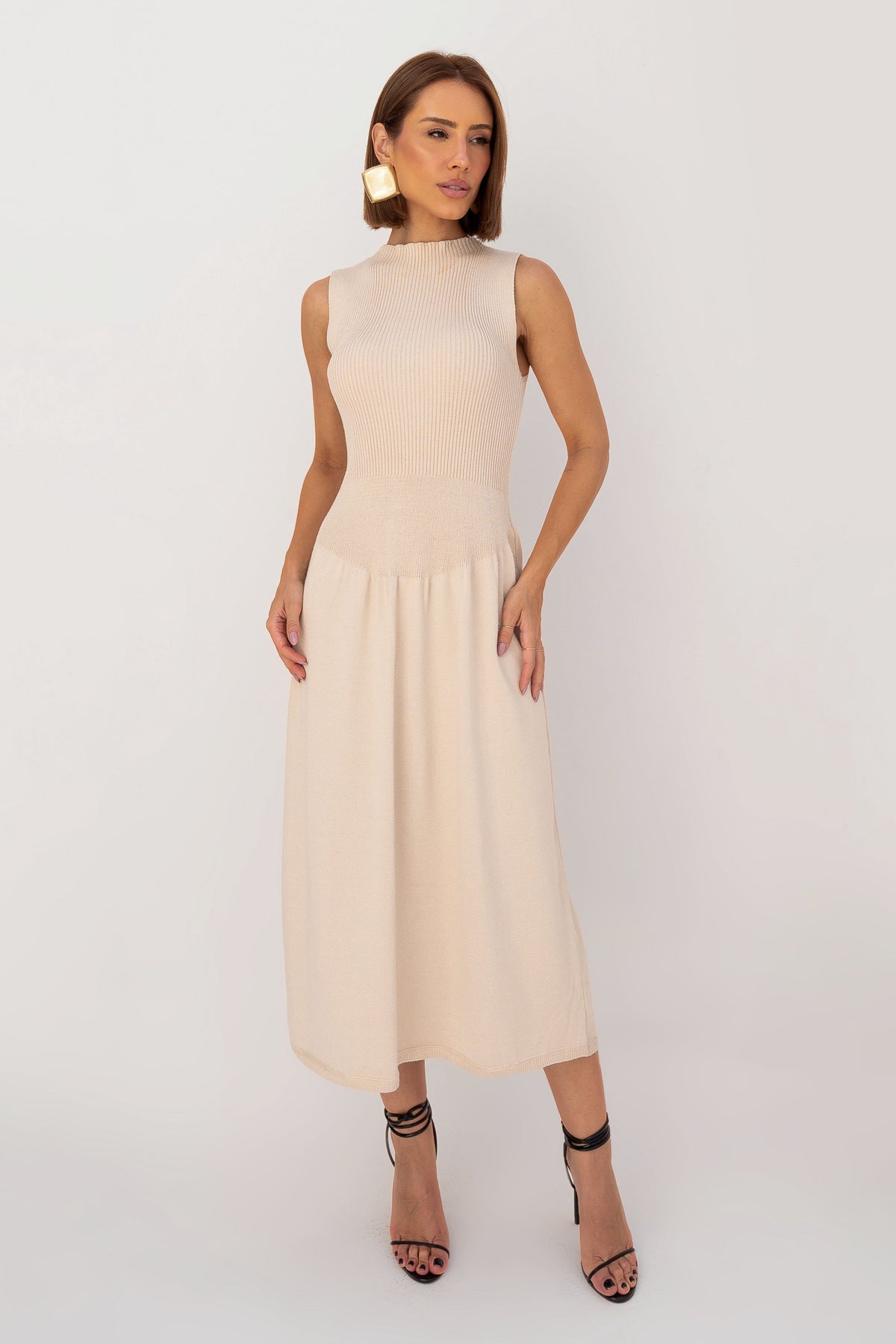 Vestido Midi Cavado Tricot