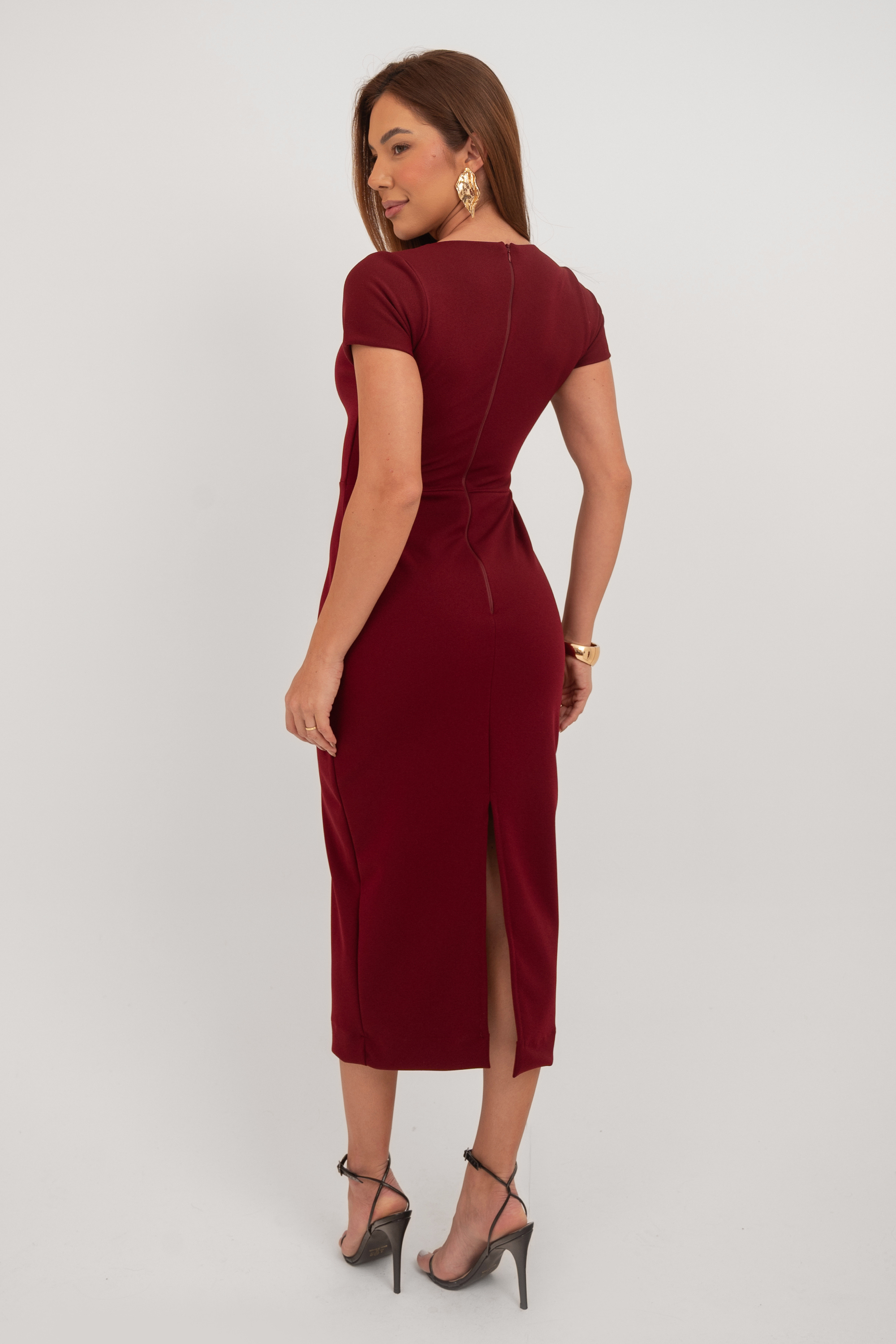 Vestido Midi Tubinho Decote Quadrado