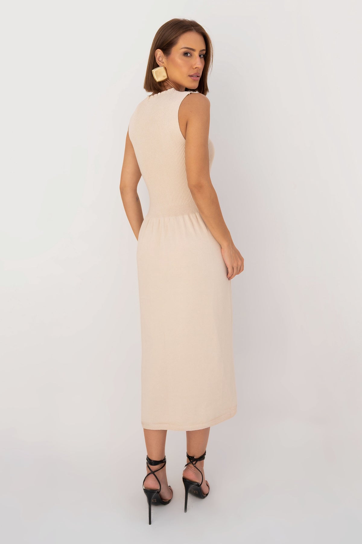 Vestido Midi Cavado Tricot