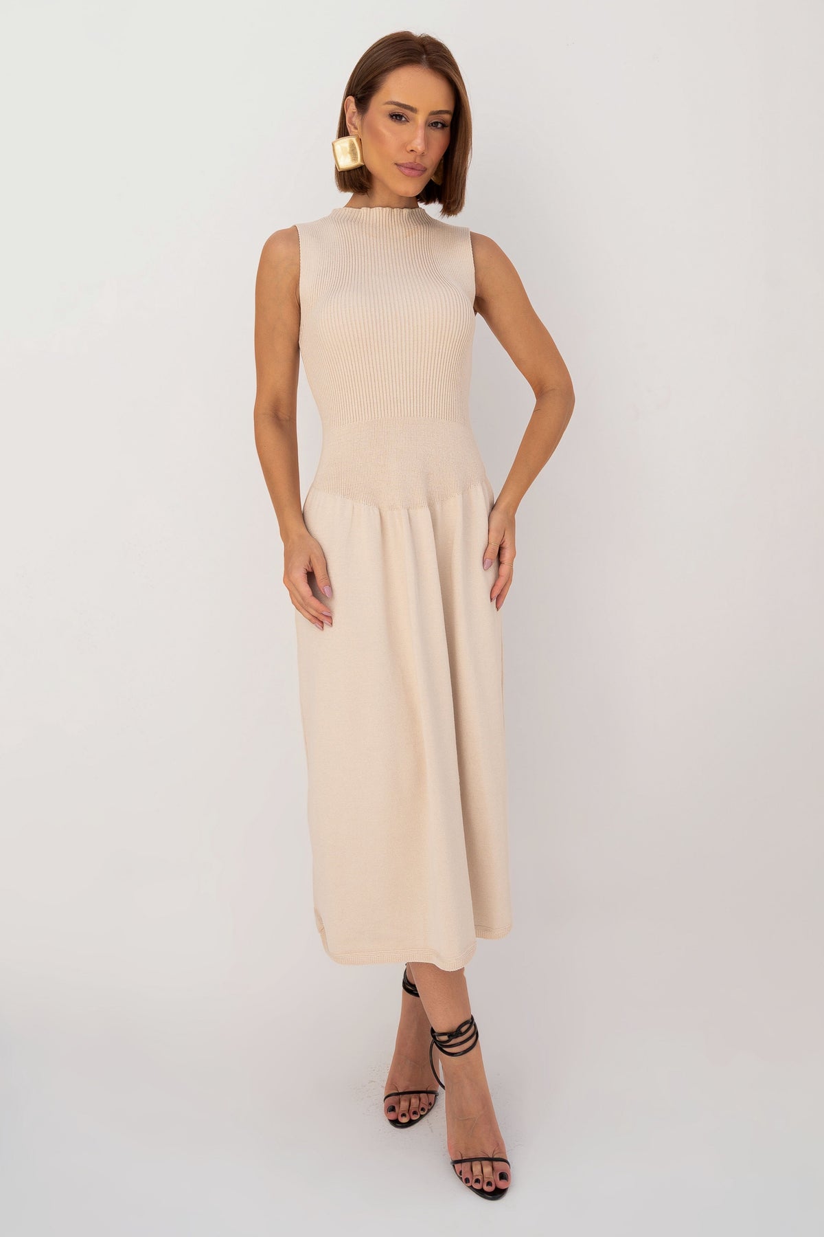 Vestido Midi Cavado Tricot