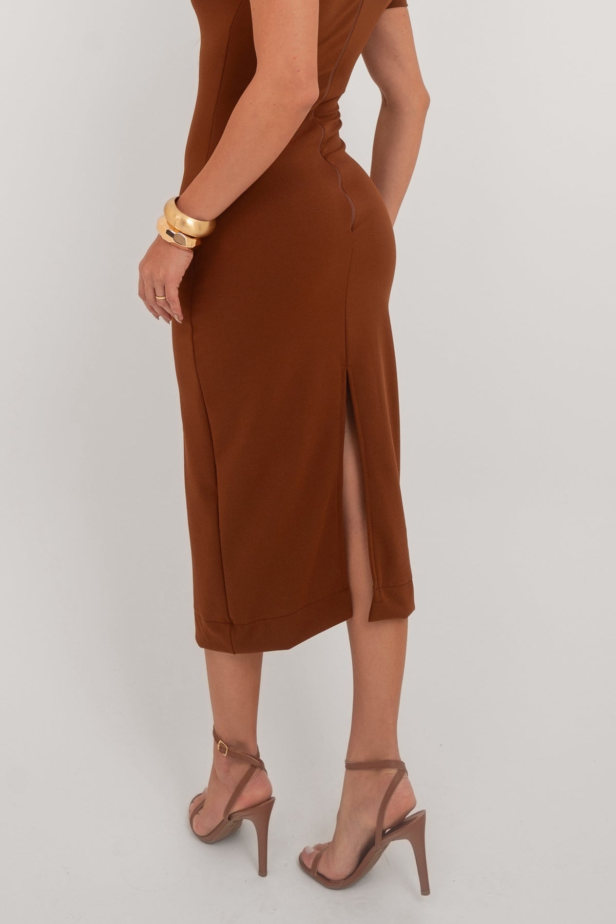 Vestido Midi Tubinho Manga Curta